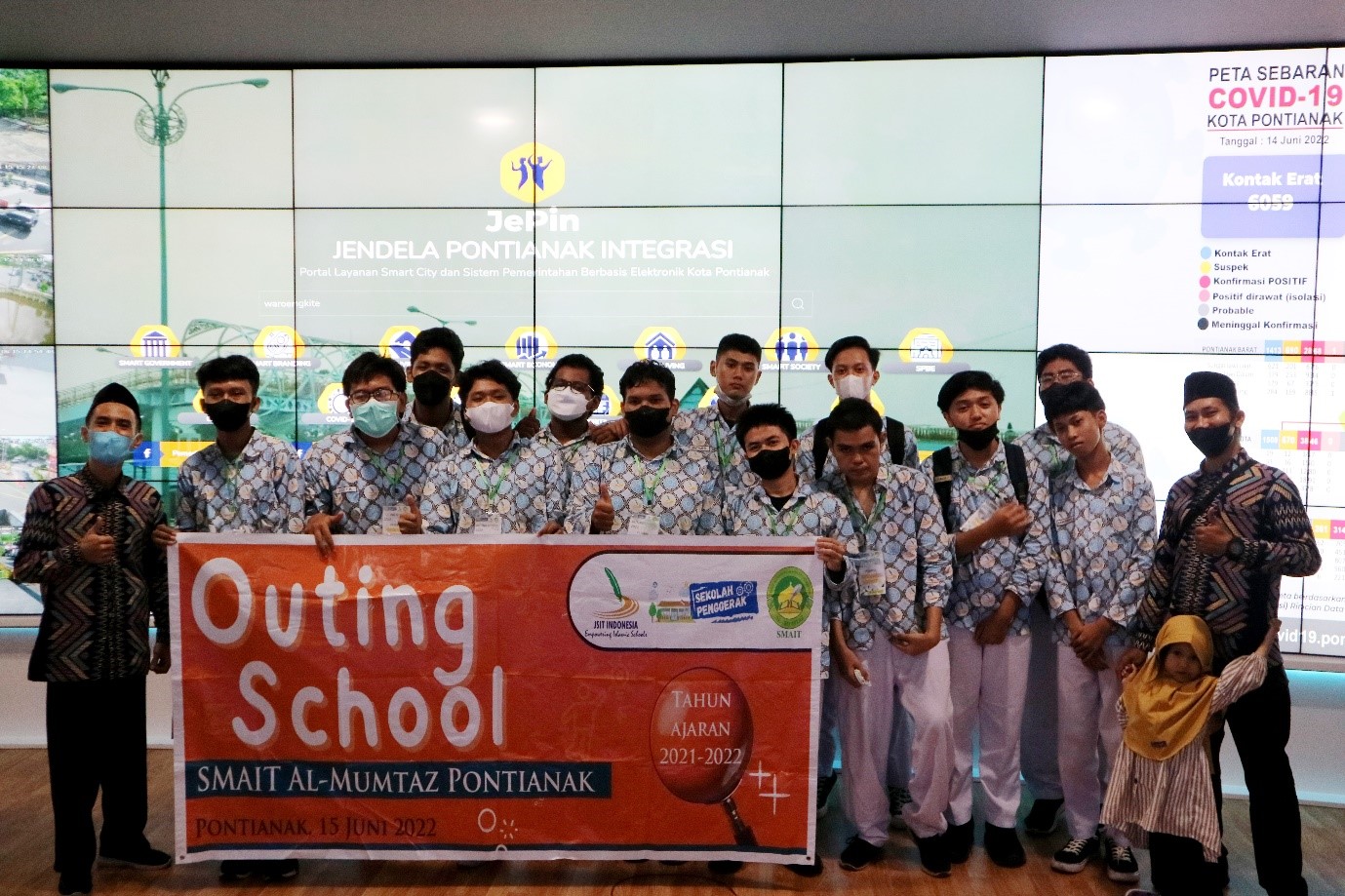 Peringatan Hari Anak Nasional Bersama bapak dan ibu Dinas